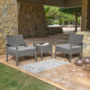 Luca Bessoni SADA NA BALKON