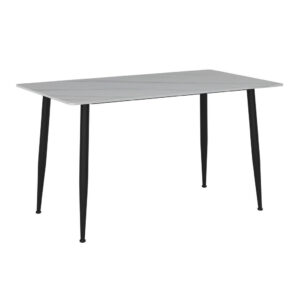 P & B JÍDELNÍ STŮL